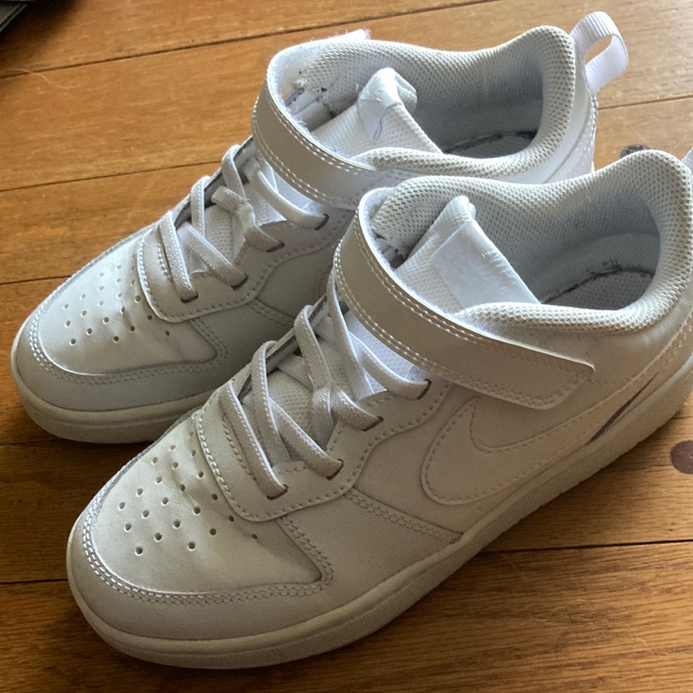 Boys Nike size 2